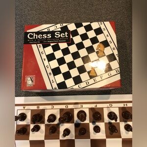 Vintage 1990’s The Game Keeper Chess Set